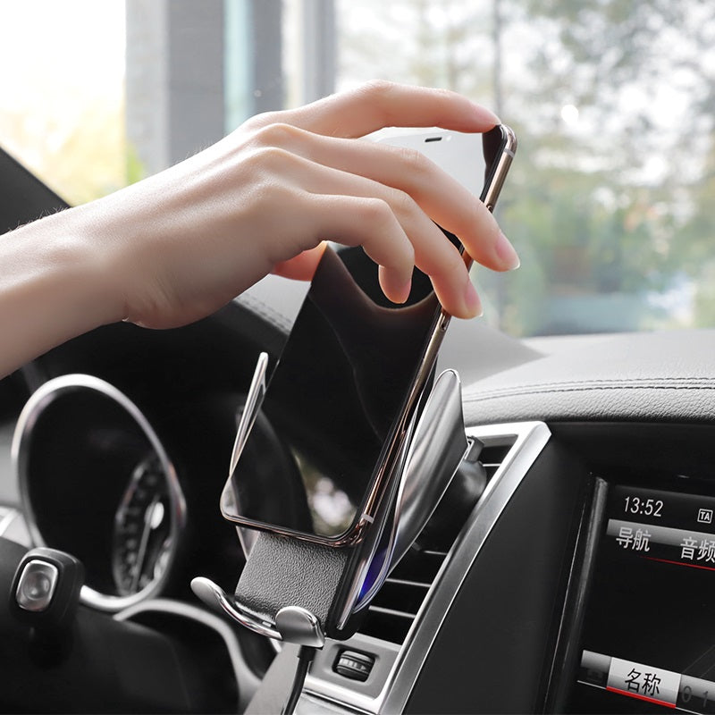 Elegante Handy-Ladestation fürs Auto